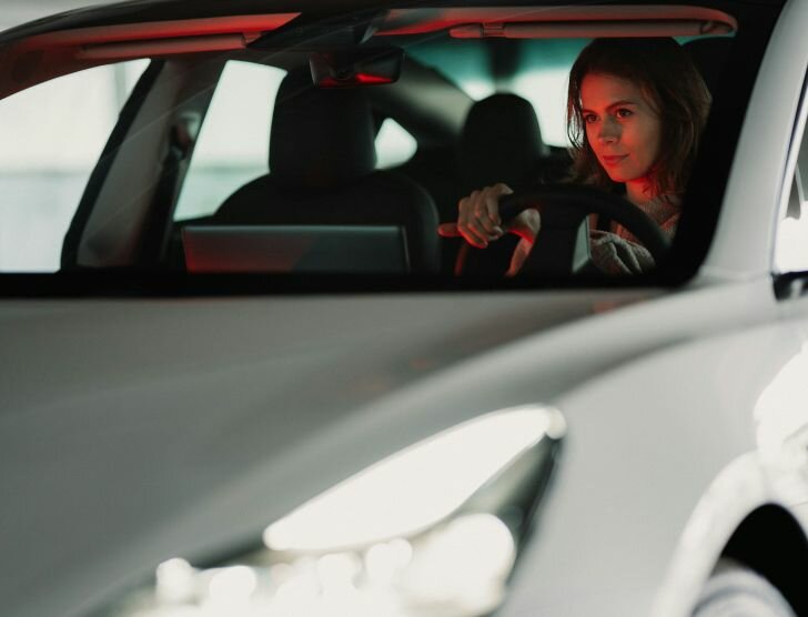 Najlepsze auto dla kobiety – czym kierować się przy wyborze? Polecane modele